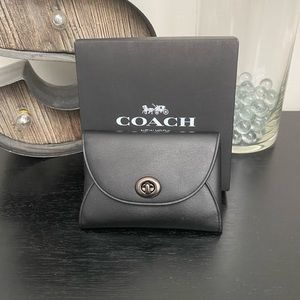 Coach Turnlock Card Holder